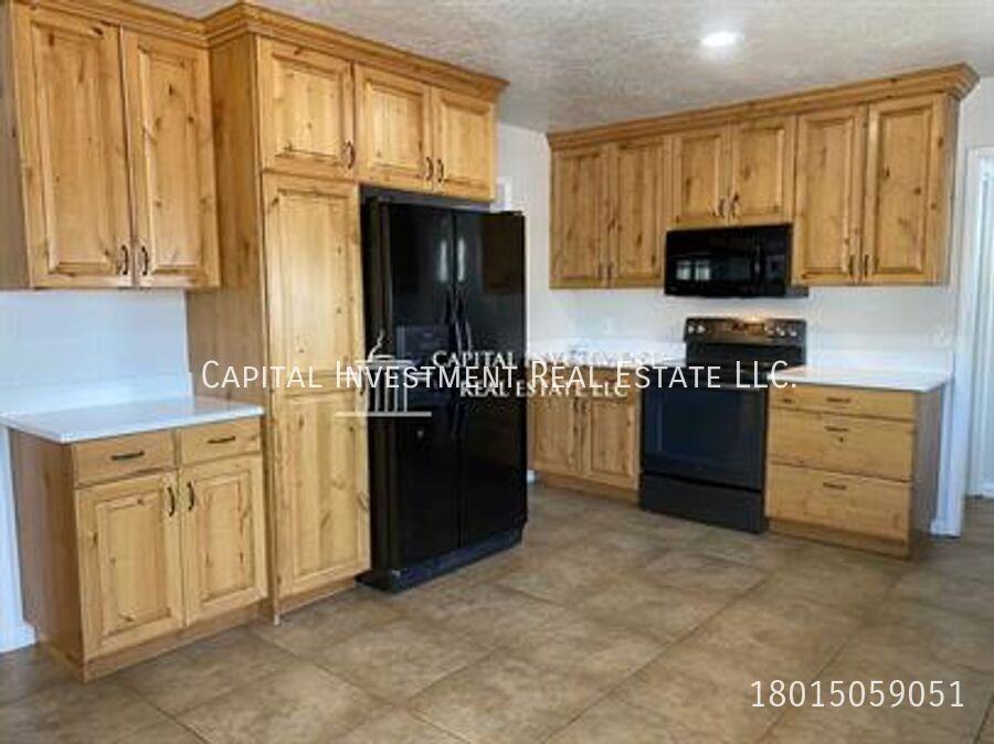 2626 S 1700 E - Photo 5 of 20
