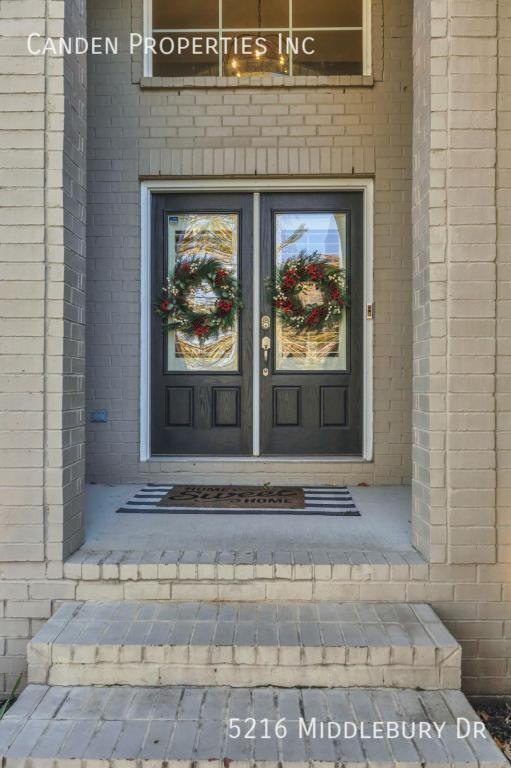 5216 Middlebury Dr - Photo 4 of 40
