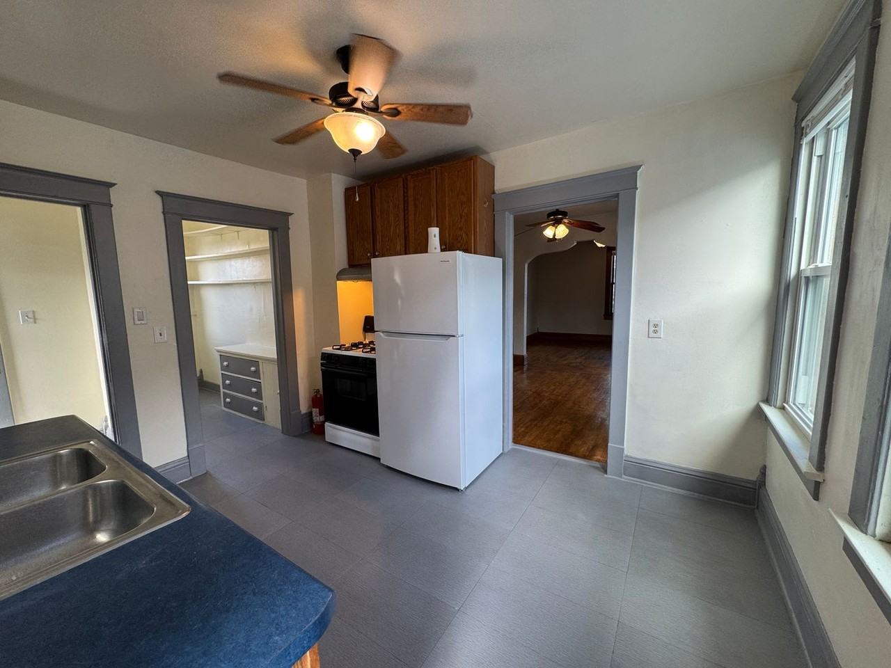 3461 E Plankinton Ave - Photo 2 of 11