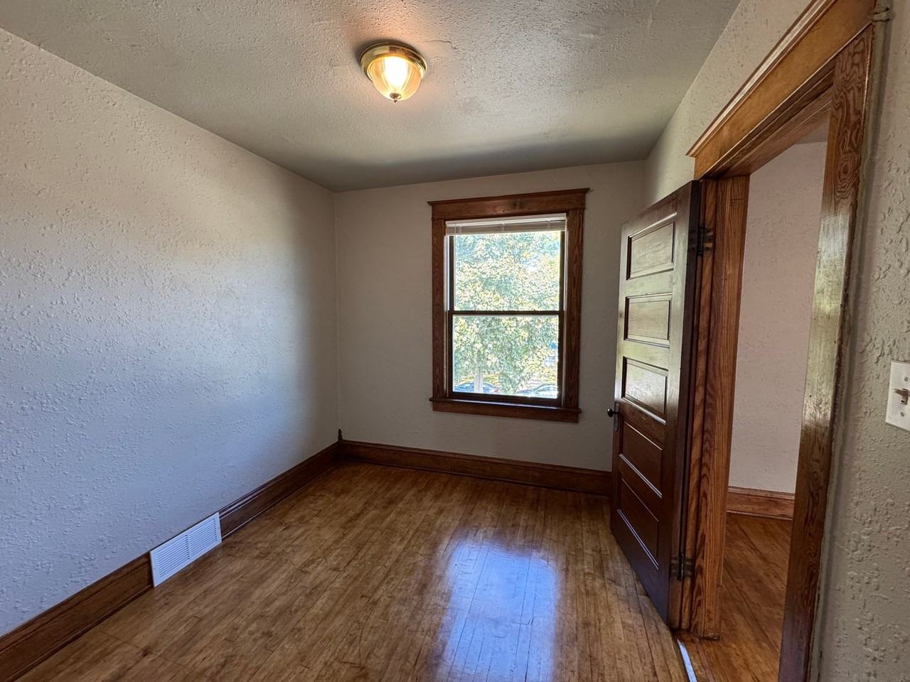 3461 E Plankinton Ave - Photo 6 of 11