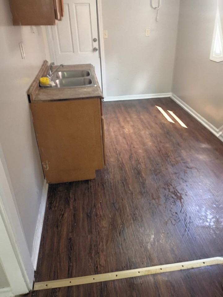 4230 N 53rd St - Photo 7 of 16