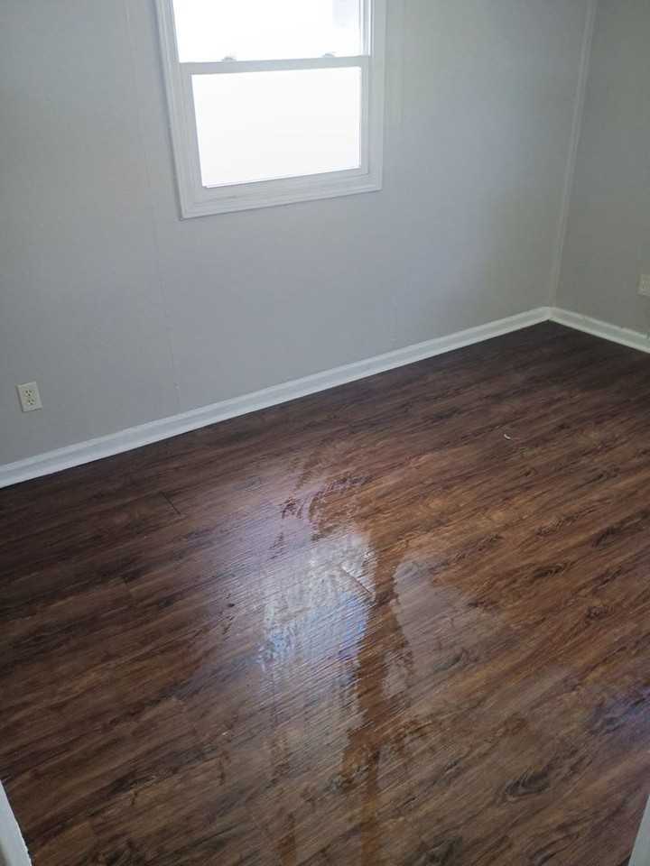 4230 N 53rd St - Photo 3 of 16