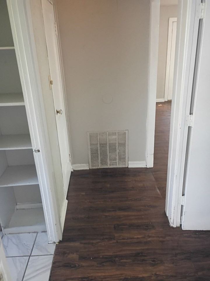 4230 N 53rd St - Photo 5 of 16