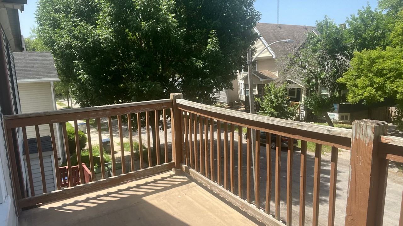 1350 N 36th St - Photo 2 of 10