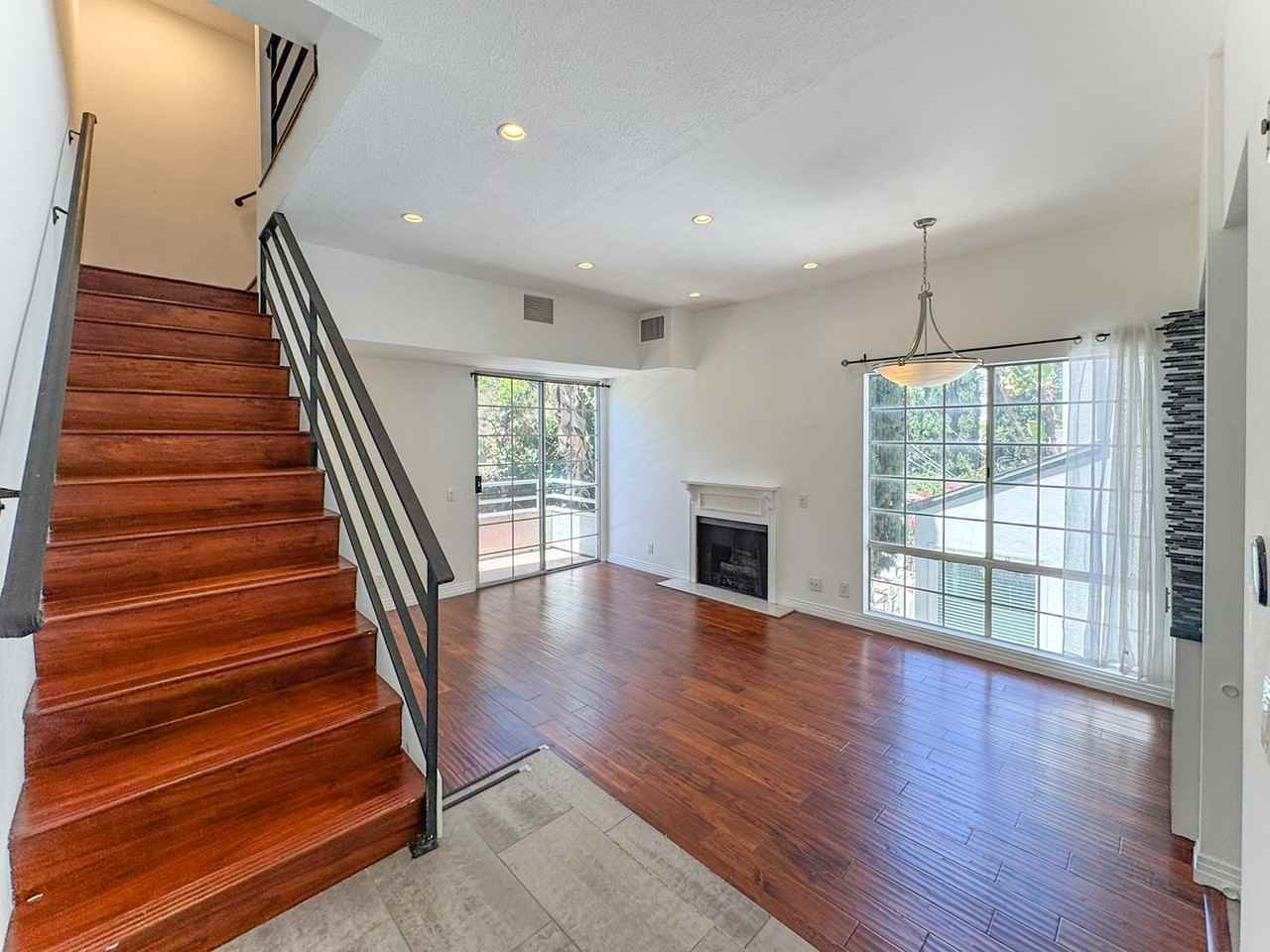 1733 Malcolm Ave #7 - Photo 5 of 21