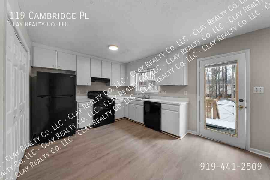 119 Cambridge Pl - Photo 5 of 28