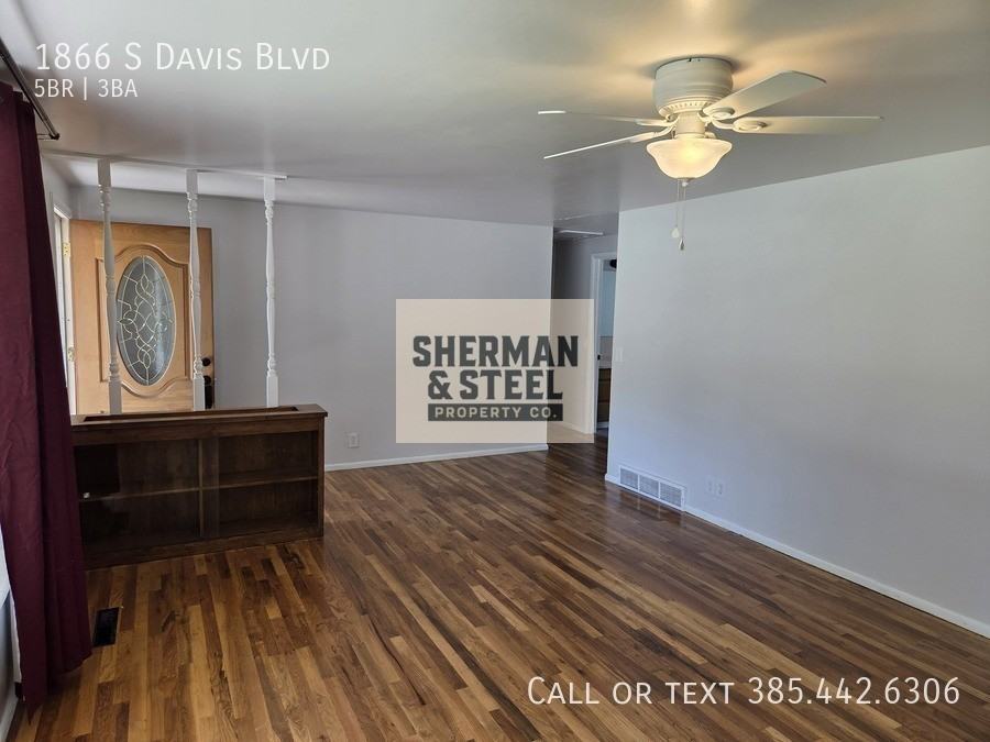 1866 S Davis Blvd - Photo 7 of 37