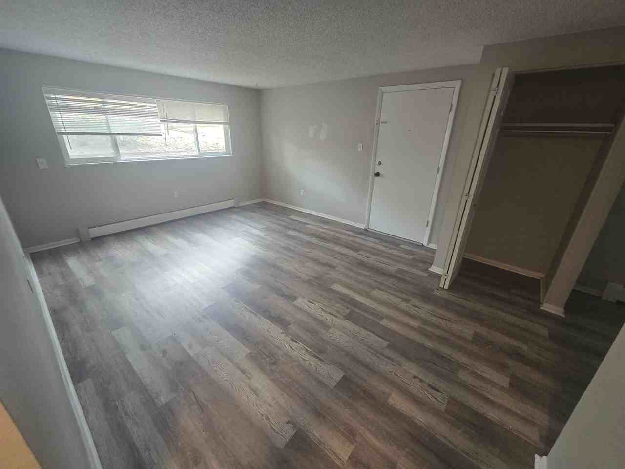 1099 Westmoreland Road - Photo 5 of 18