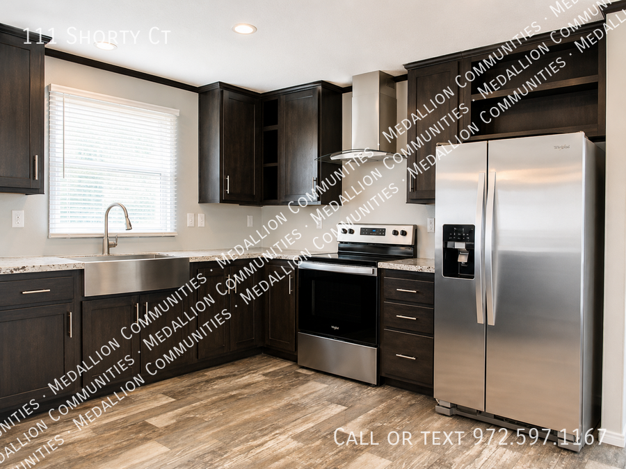 111 Shorty Ct - Photo 3 of 21