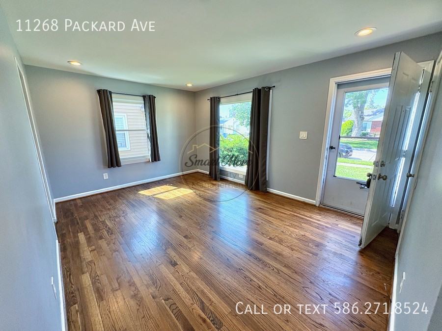 11268 Packard Ave - Photo 2 of 13