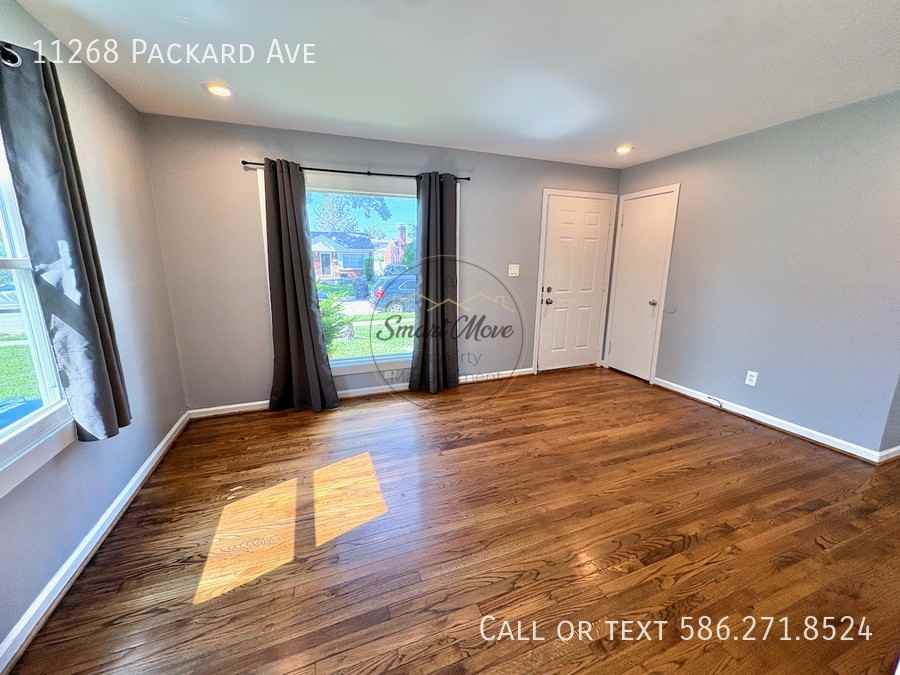 11268 Packard Ave - Photo 3 of 13