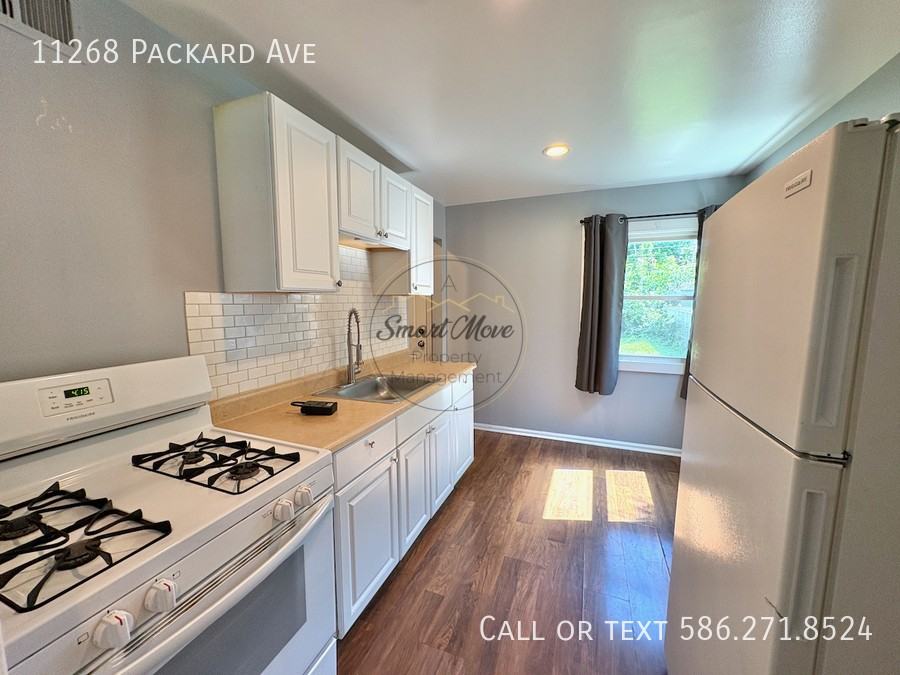 11268 Packard Ave - Photo 4 of 13
