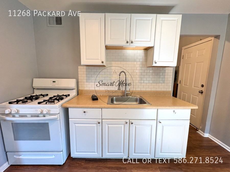 11268 Packard Ave - Photo 5 of 13