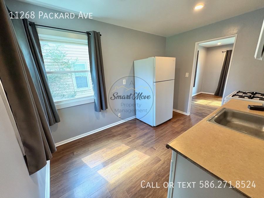 11268 Packard Ave - Photo 6 of 13