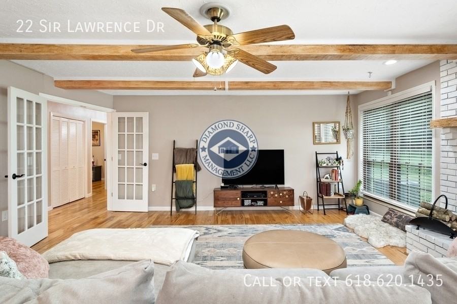 22 Sir Lawrence Dr - Photo 6 of 23