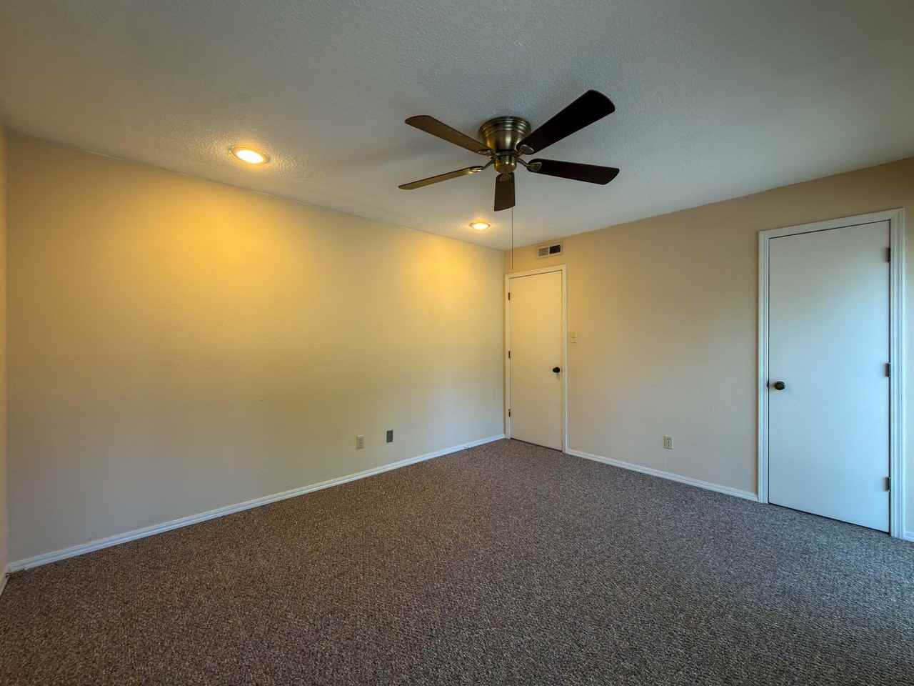 501 May Ave #4 - Photo 7 of 11