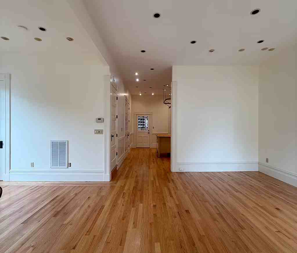 2013 1/2 Hearst Ave #1-2 - Photo 2 of 13