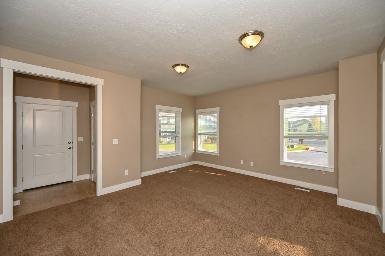 13078 S Elm Hollow Ct - Photo 6 of 26