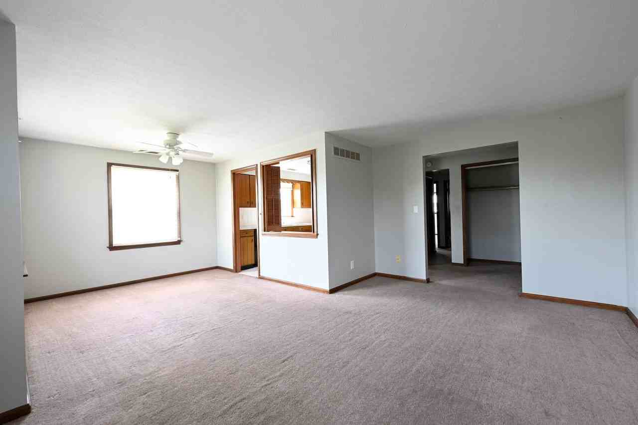 425 W Cook Rd #1 - Photo 3 of 14