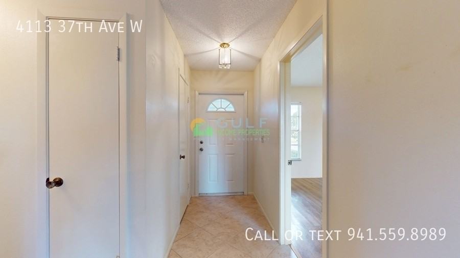 4113 37th Ave W - Photo 5 of 23