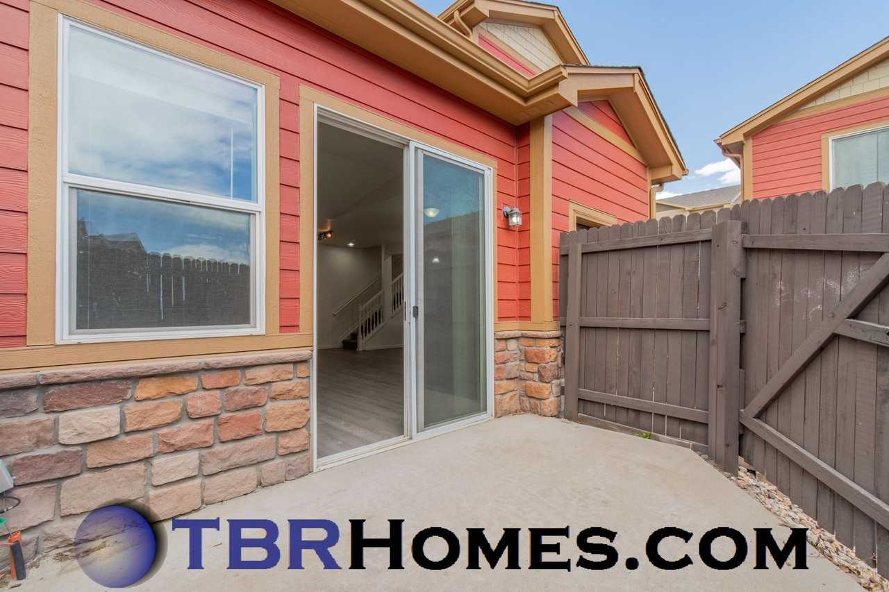 1797 Aspen Meadows Cir - Photo 3 of 20