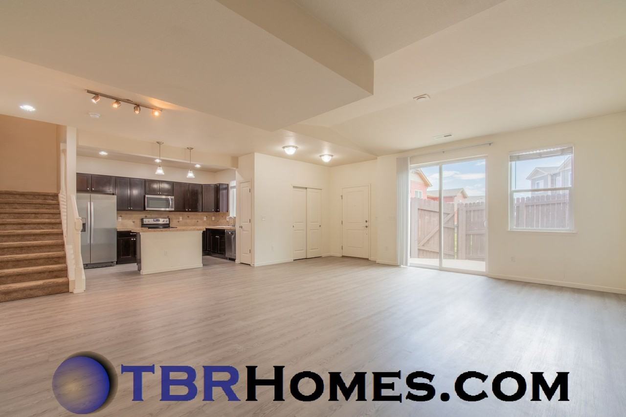 1797 Aspen Meadows Cir - Photo 4 of 20
