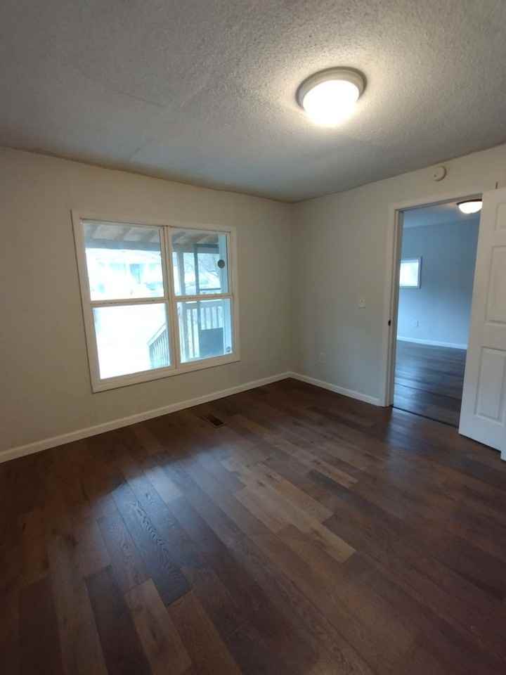 659 S Washington St - Photo 3 of 9