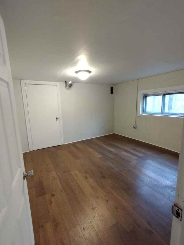 659 S Washington St - Photo 7 of 9