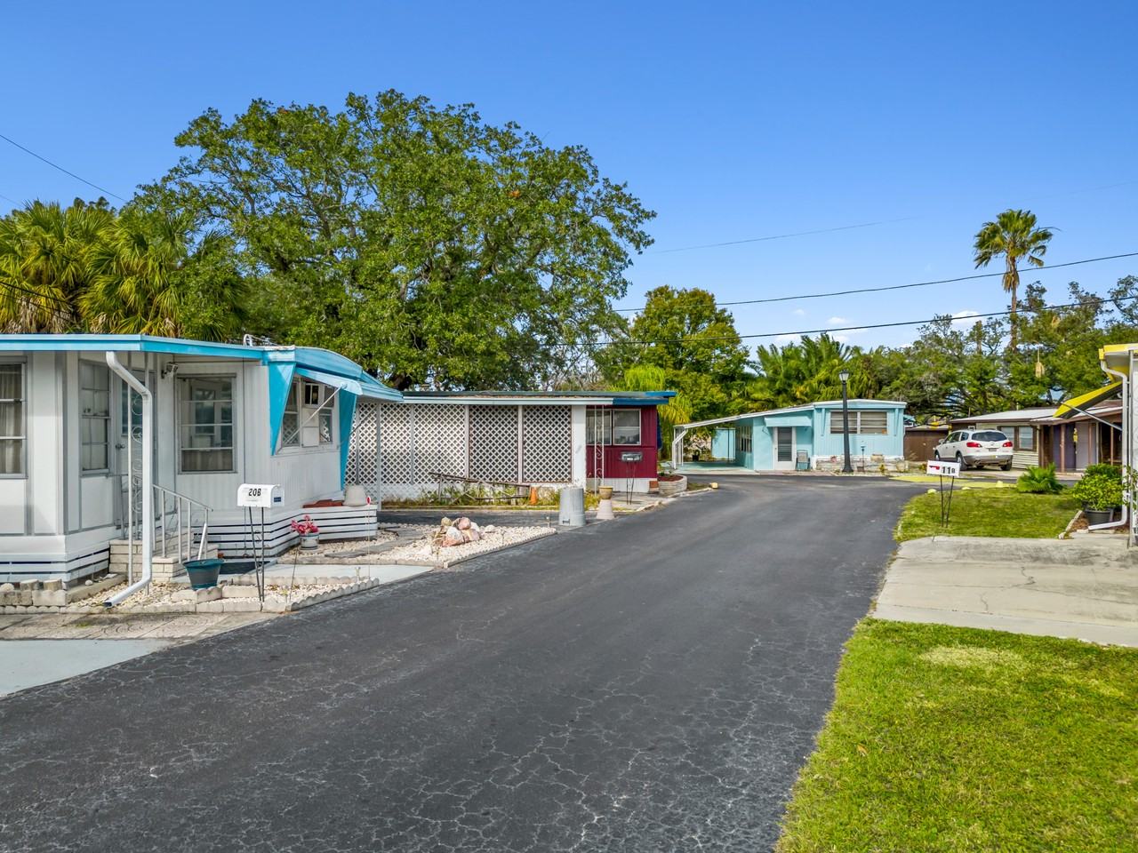 9333 Park Blvd #16B