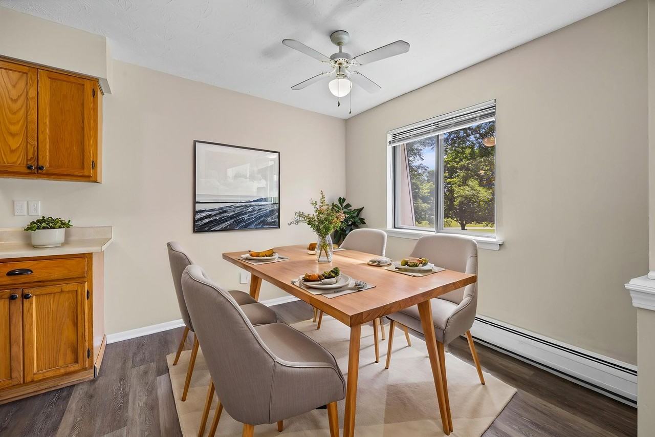 17 Stenwick Dr #E - Photo 7 of 50