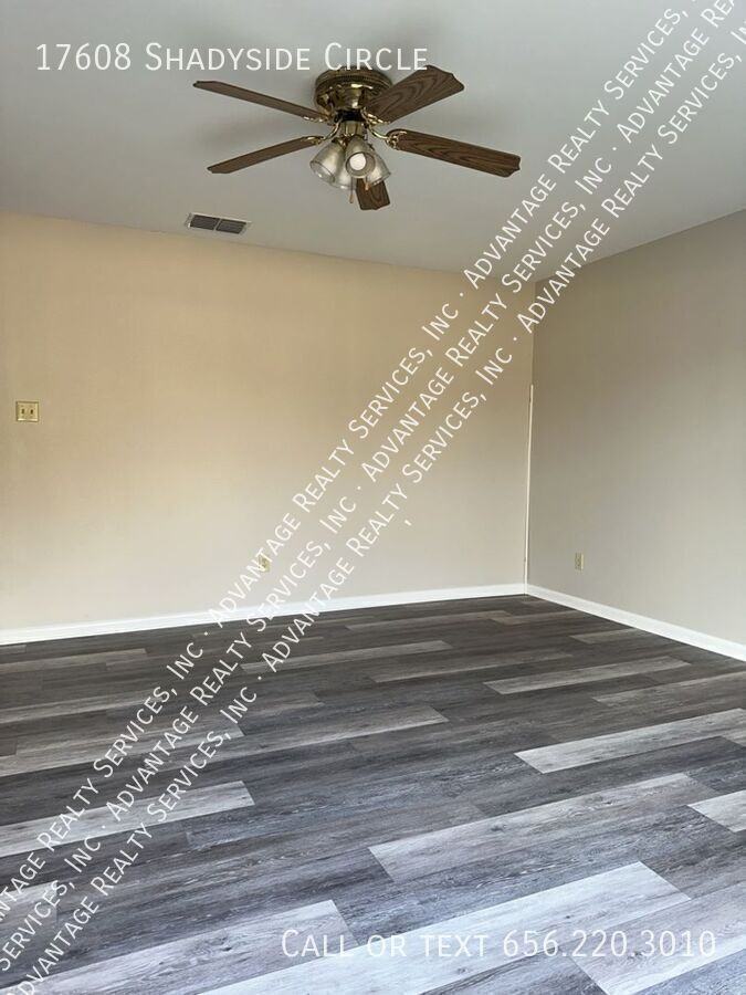 17608 Shadyside Cir - Photo 5 of 20