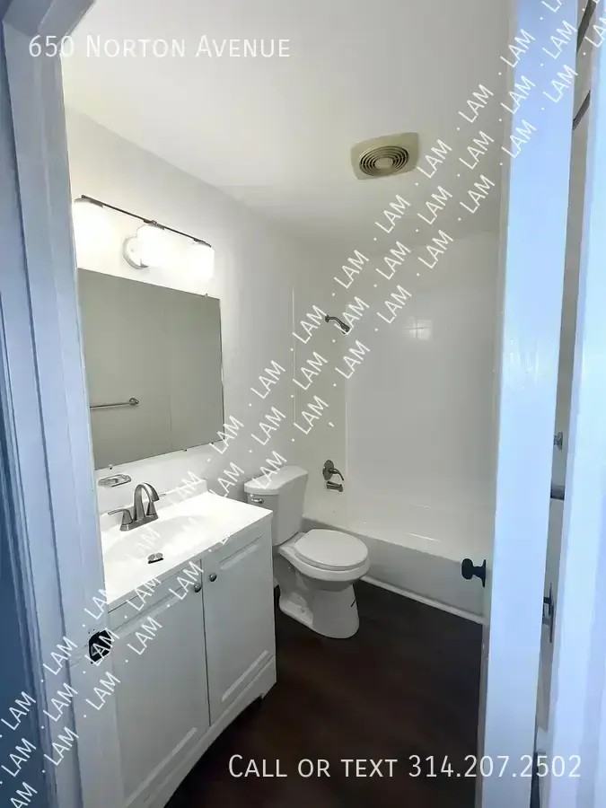 650 Norton Ave - Photo 2 of 10