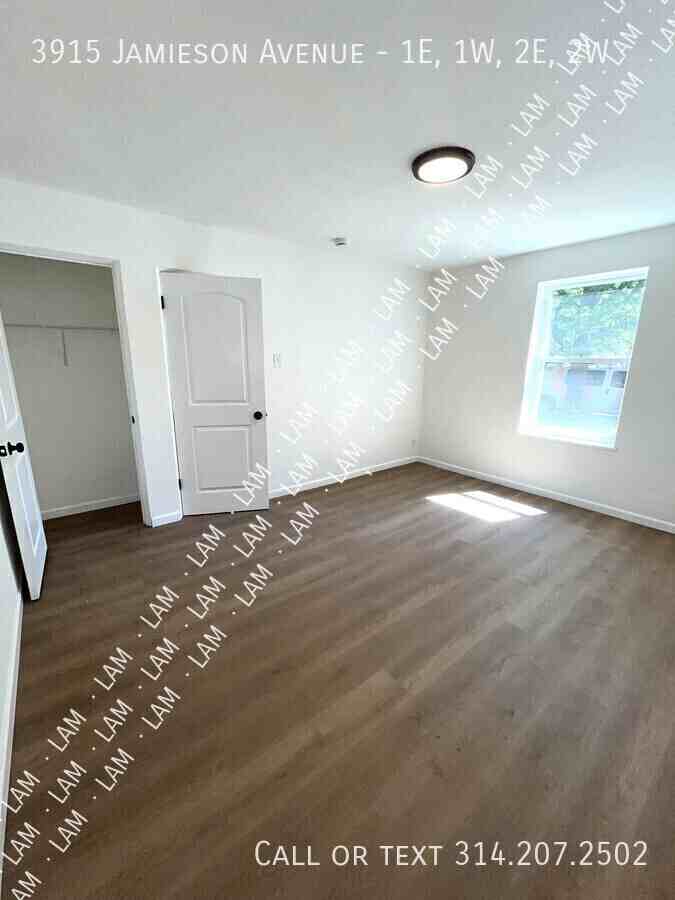 3915 Jamieson Ave #1E1W2E2W - Photo 5 of 15