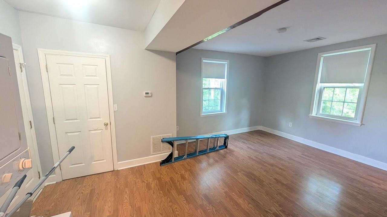 110 Mill St #5