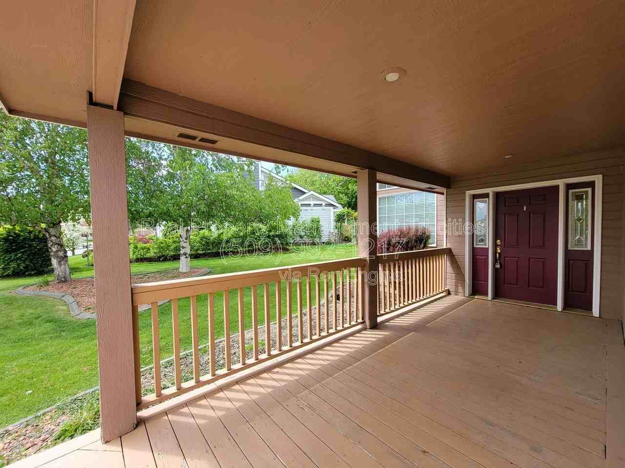 2918 S Ledbetter Pl - Photo 2 of 26