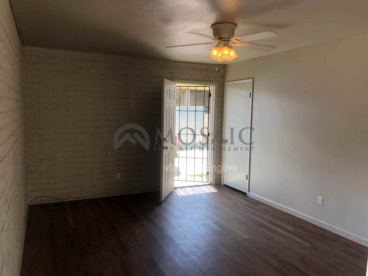 1204 S Mcclintock Dr #A - Photo 2 of 12