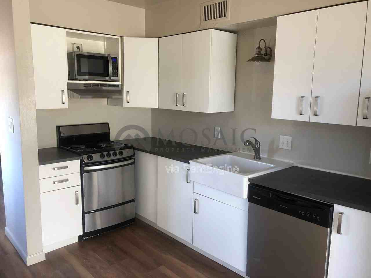1204 S Mcclintock Dr #A - Photo 5 of 12