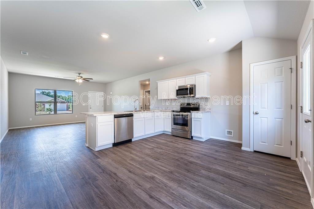 7204 Sw Chestnut Hill Rd - Photo 3 of 15