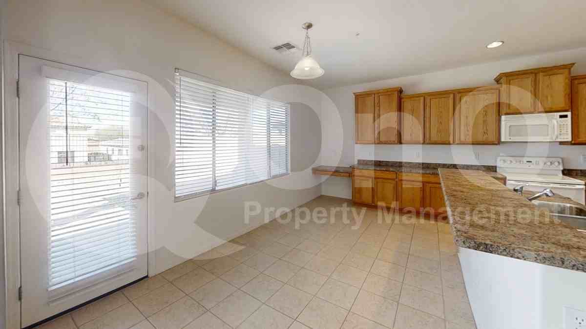 27372 N 90th Ln - Photo 5 of 18