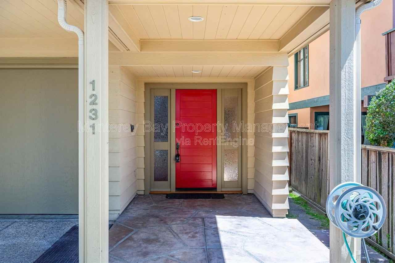 1231 Funston Ave - Photo 2 of 44