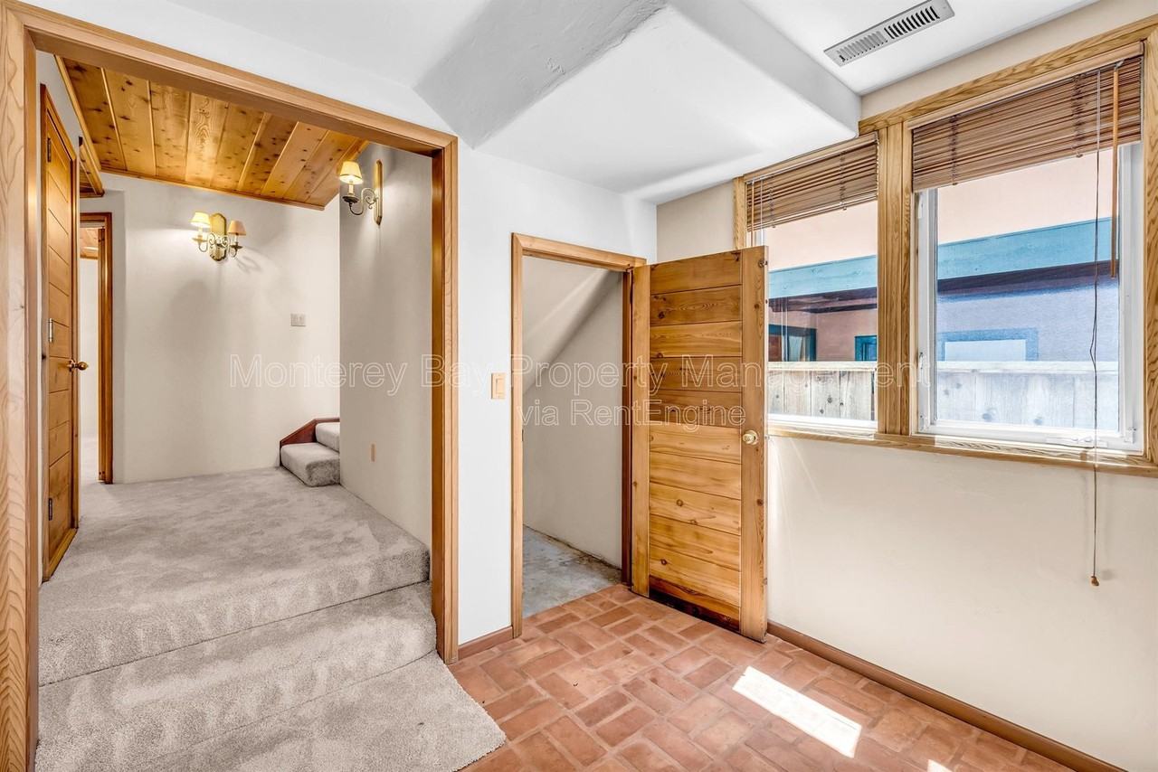 1231 Funston Ave - Photo 4 of 44