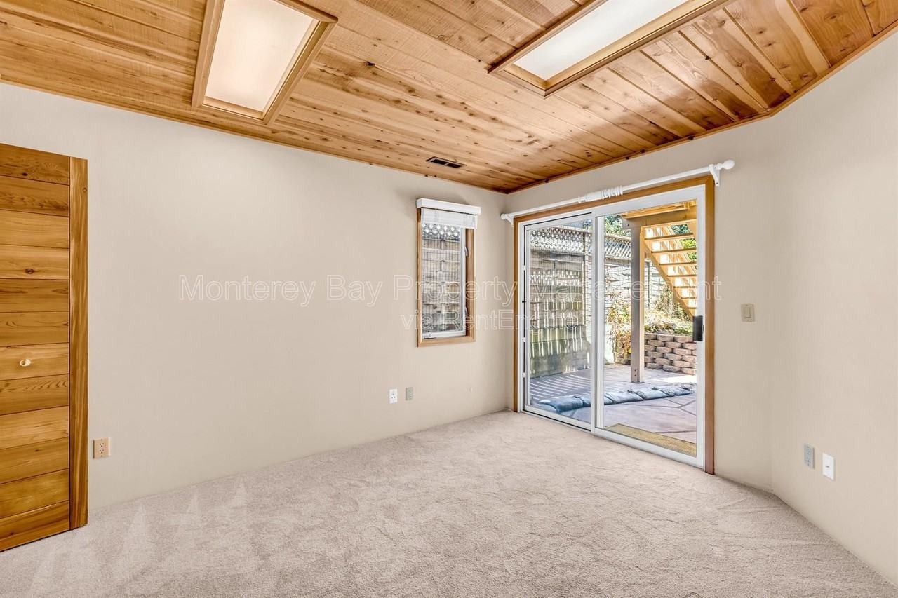1231 Funston Ave - Photo 7 of 44
