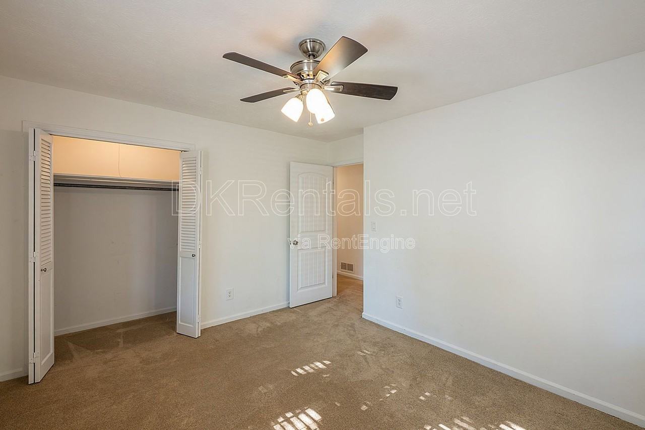 120 Burnett Way - Photo 6 of 29