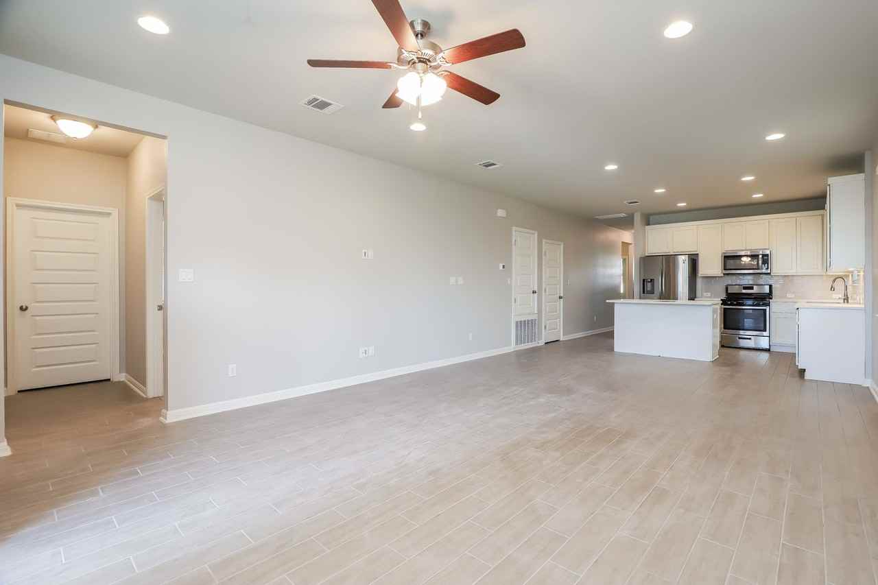 2724 Juniper Woods Rd - Photo 6 of 19