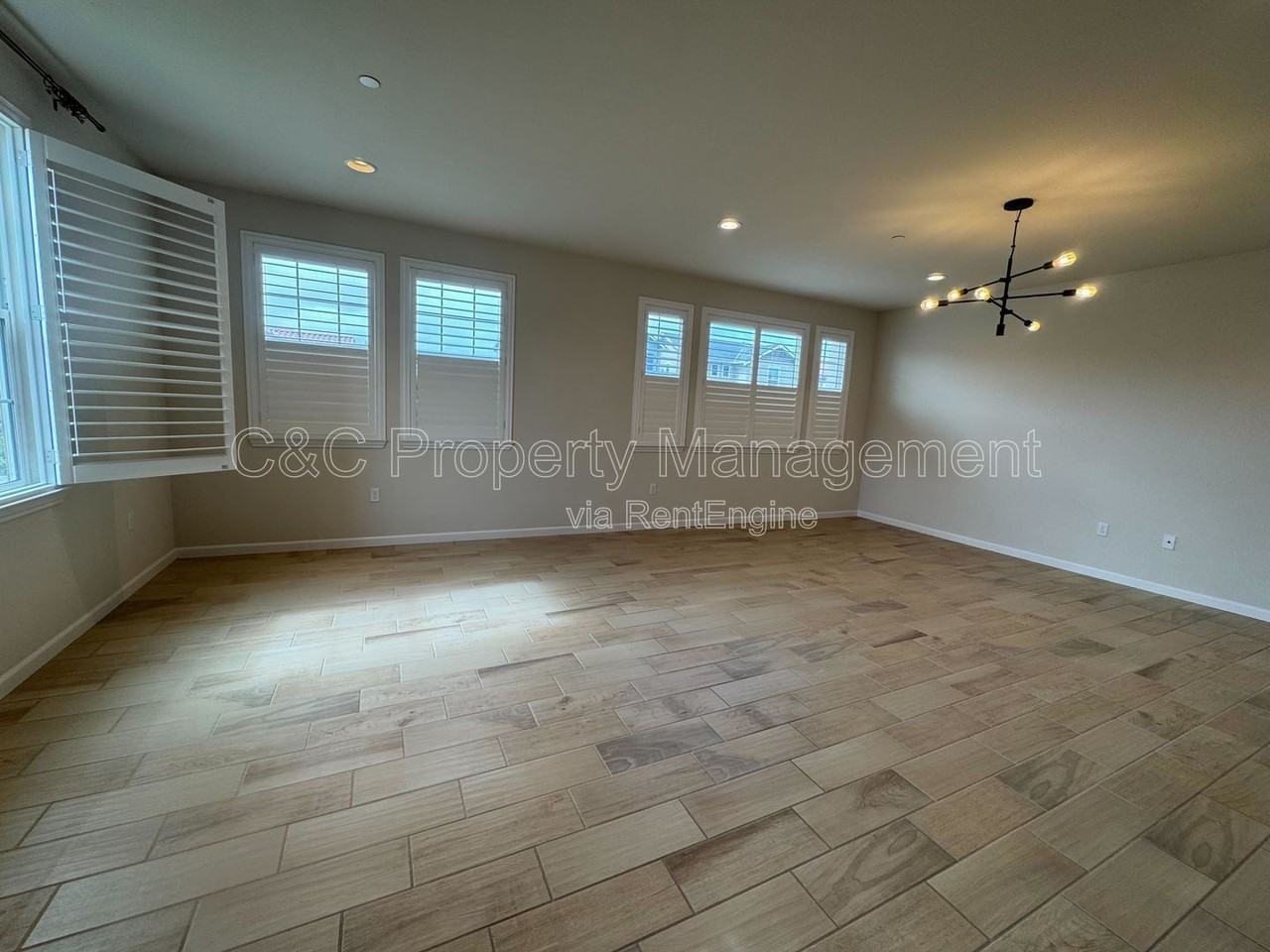 14826 Kit Carson Dr - Photo 5 of 19