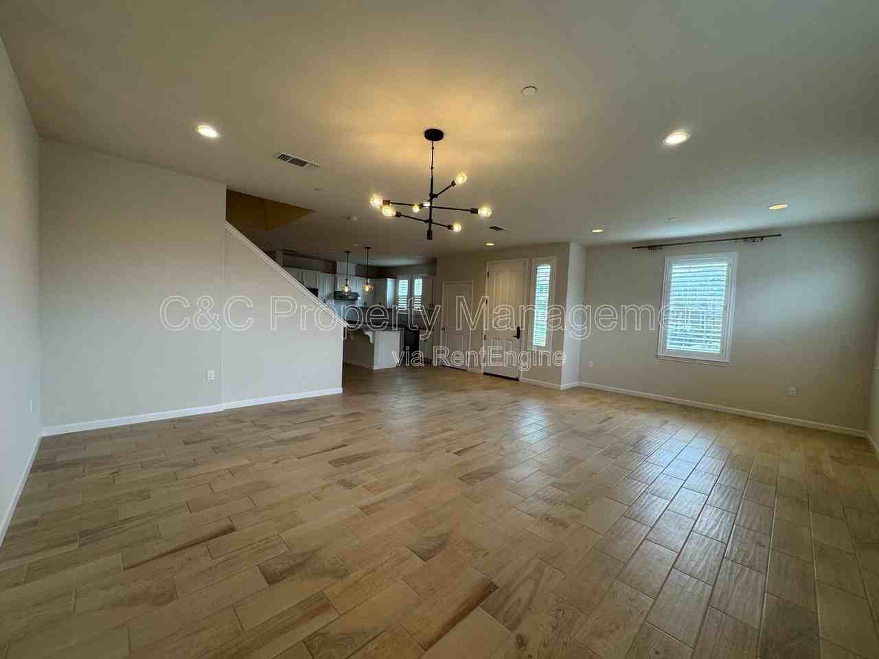 14826 Kit Carson Dr - Photo 7 of 19