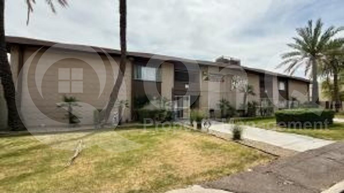 25 E Eva St #14