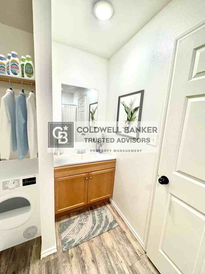 2123 E Broadway #2 - Photo 4 of 26