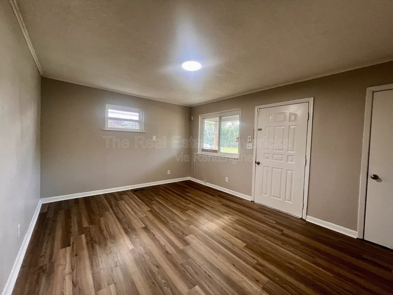 4706 Midland Pike #1 - Photo 3 of 5