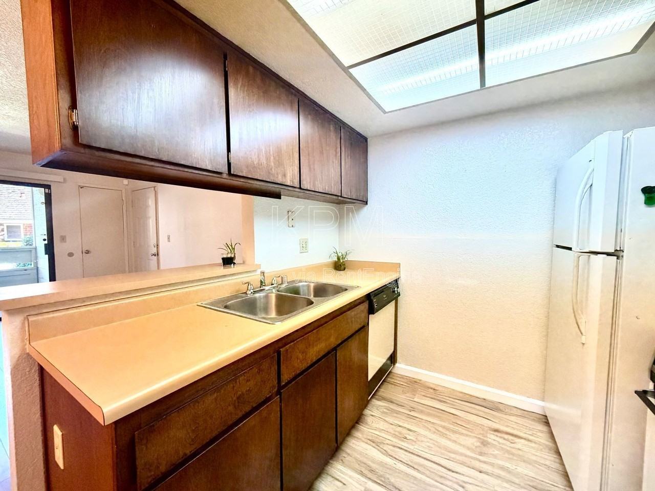 1537 Pyrenees Ave #22 - Photo 7 of 13
